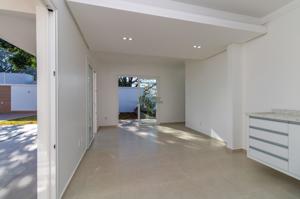 Apartamento 3 quartos 2 banheiros 246m²