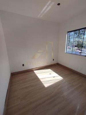 Casa 3 quartos 3 banheiros 50m²
