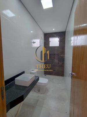 Apartamento 3 quartos 2 banheiros 300m²
