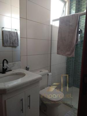 Apartamento 3 quartos 2 banheiros 
