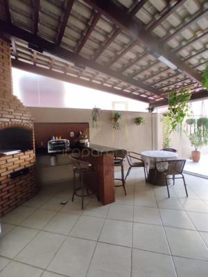 Apartamento 3 quartos 2 banheiros 45m²
