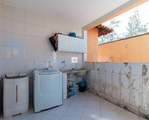 Casa 4 quartos 3 banheiros 265m²