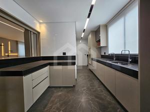 Apartamento 4 quartos 4 vagas 205m²

