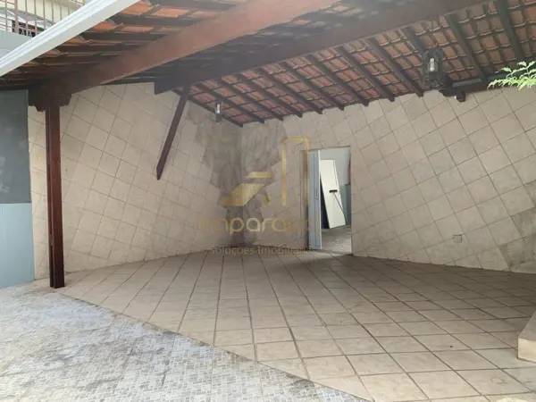 Casa 3 quartos 2 banheiros 223m²
