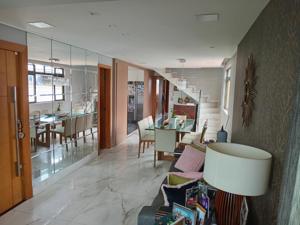 Apartamento 4 quartos 3 banheiros 500m²