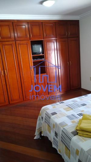 Casa 3 quartos 3 banheiros 230m²