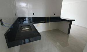 Casa 3 quartos 3 banheiros 190m²
