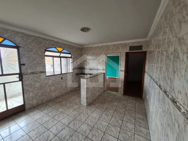 Casa 3 quartos 6 vagas 200m²