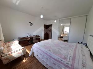 Casa 4 quartos 2 vagas 181m²
