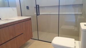 Casa em condomínio 4 vagas 460m²