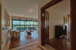 Apartamento 4 quartos 3 banheiros 330m²