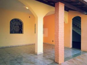 Casa 5 quartos 2 banheiros 180m²