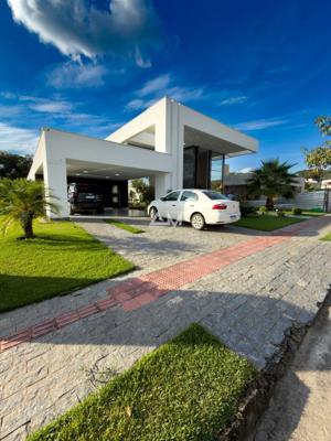 Apartamento 3 quartos 2 banheiros 1365m²