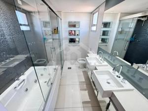 Cobertura 4 quartos 3 vagas 300m²