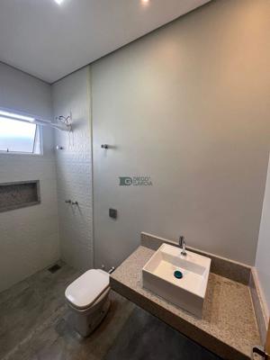 Apartamento 3 quartos 3 banheiros 165m²