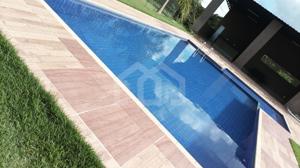 Lote em condomínio 