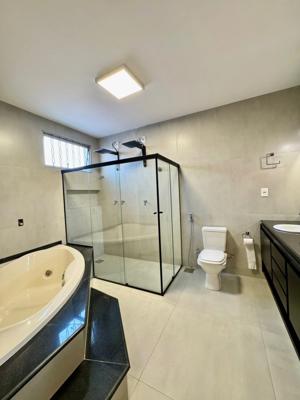 Apartamento 4 quartos 3 banheiros 860m²