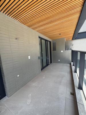 Apartamento 3 quartos 2 banheiros 104m²