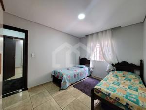 Casa 4 quartos 4 vagas 234m²