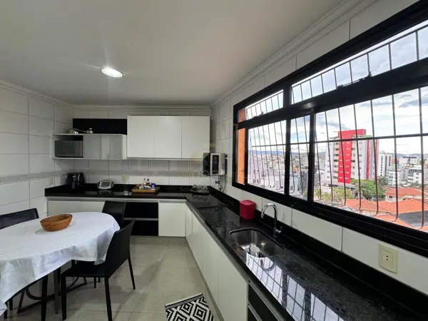 Apartamento 3 quartos 2 banheiros 110m²
