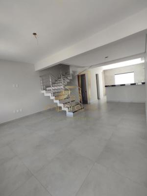 Casa 3 quartos 3 banheiros 
