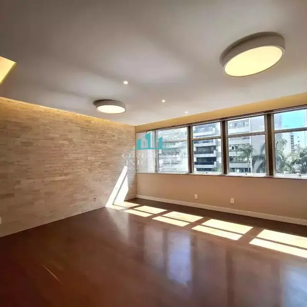 Apartamento 3 quartos 2 banheiros