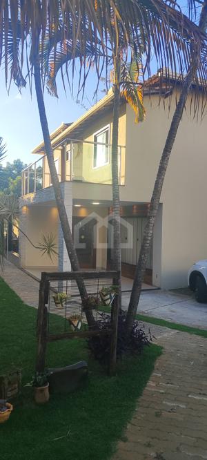 Casa 3 quartos 3 vagas 180m²
