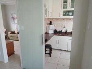 Apartamento 3 quartos 3 banheiros 172m²