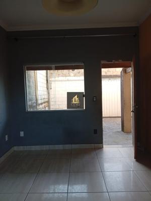 Casa 2 quartos 2 banheiros 65m²