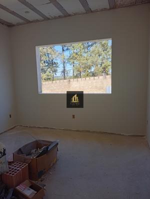 Casa 4 quartos 1 banheiro 220m²