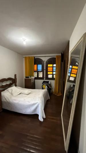 Casa 4 quartos 2 vagas 400m²
