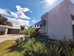 Apartamento 4 quartos 3 banheiros 200m²