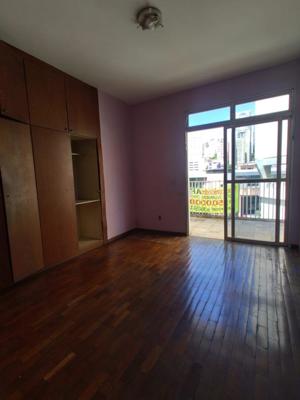 Apartamento 3 quartos 2 banheiros 120m²