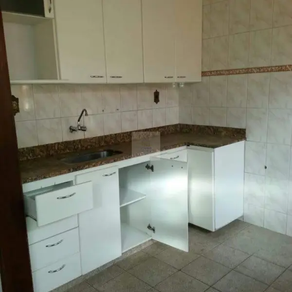 Casa 5 quartos 2 banheiros 180m²
