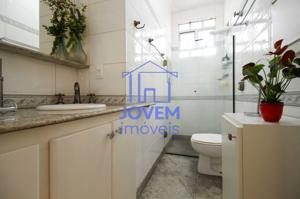 Casa 4 quartos 4 banheiros 336m²