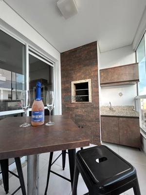 Apartamento 3 quartos 3 banheiros 154m²