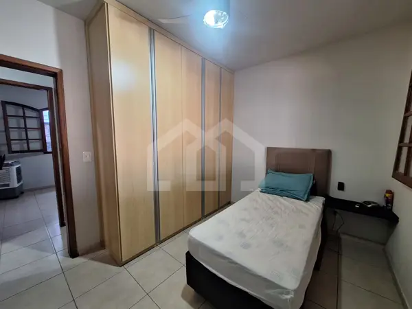 Casa 3 quartos 1 vaga 300m²