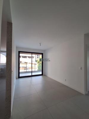 Apartamento 3 quartos 2 banheiros 104m²