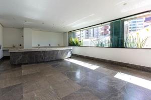 Apartamento 4 quartos 3 banheiros 330m²