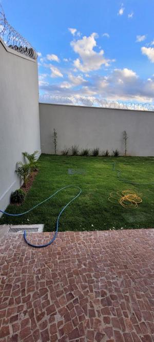 Apartamento 3 quartos 2 banheiros 175m²