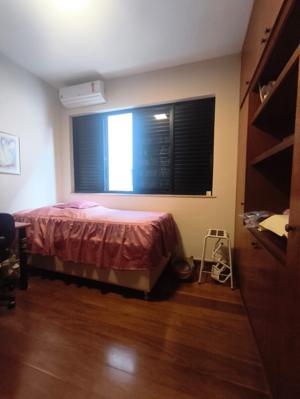 Apartamento 4 quartos 3 banheiros 238m²