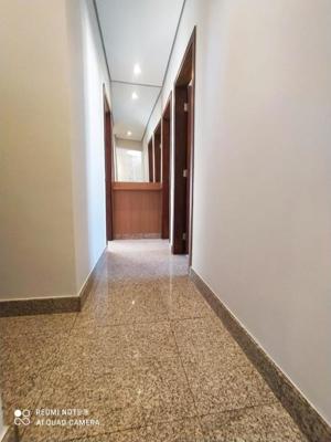 Apartamento 3 quartos 4 banheiros 161m²