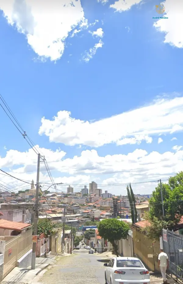 Casa 4 quartos 2 banheiros 360m²