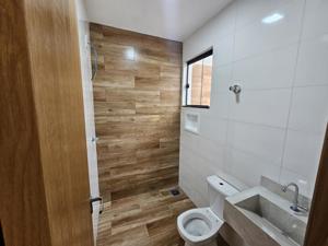 Casa 2 quartos 2 banheiros 20m²
