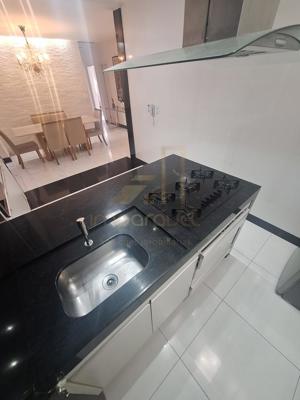 Apartamento 3 quartos 2 banheiros 153m²
