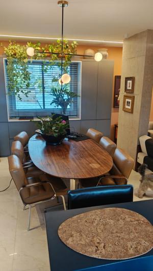 Apartamento 3 quartos 3 banheiros 240m²
