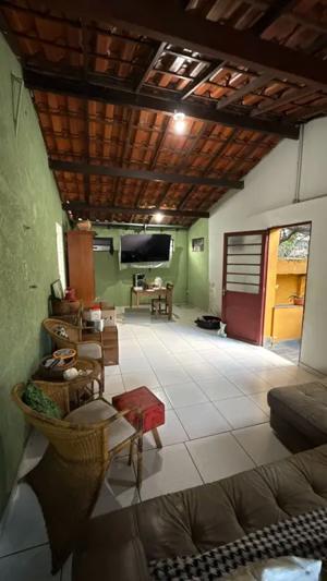 Casa 4 quartos 2 vagas 400m²
