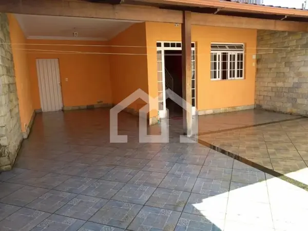 Casa 4 quartos 3 vagas 330m²
