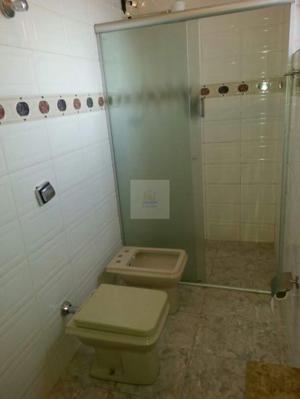 Casa 5 quartos 2 banheiros 180m²