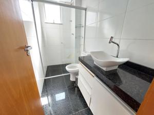 Apartamento 3 quartos 3 banheiros 140m²
